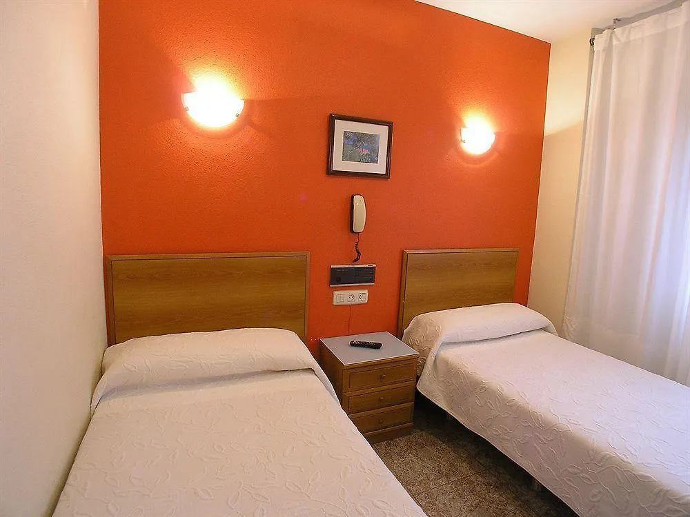 Iraipe Gorbea Auto Check-In Hotel Vitoria-Gasteiz 0*,  Spain