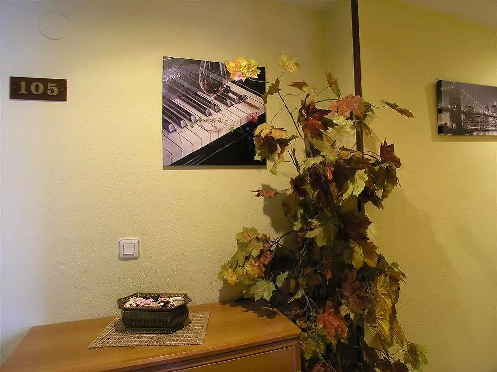 Iraipe Gorbea Auto Check-In Hotel Vitoria-Gasteiz Spain